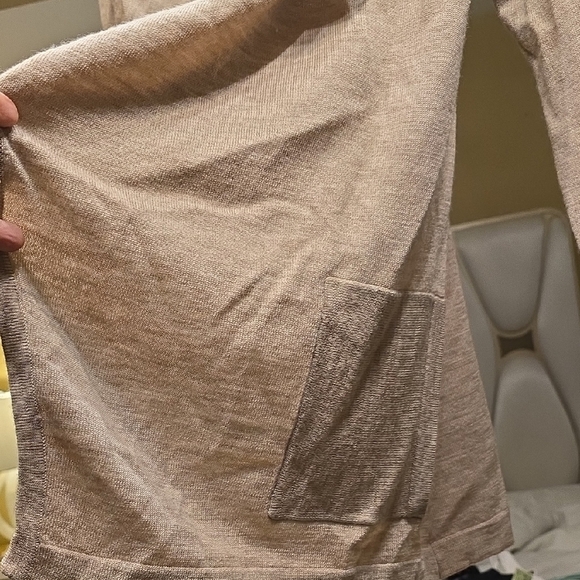 Fenn Wright Manson 100% Merino Wool Beige Draped Cardigan - Picture 3 of 13